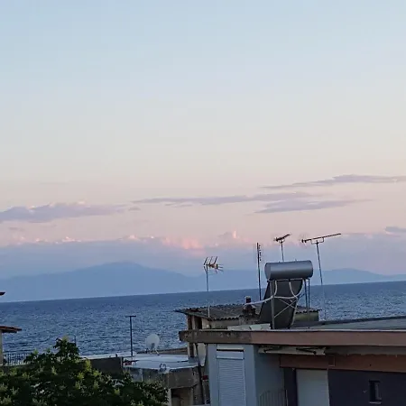 Ferienwohnung Deluxe Stamatis Nea Kallikrateia Exterior foto
